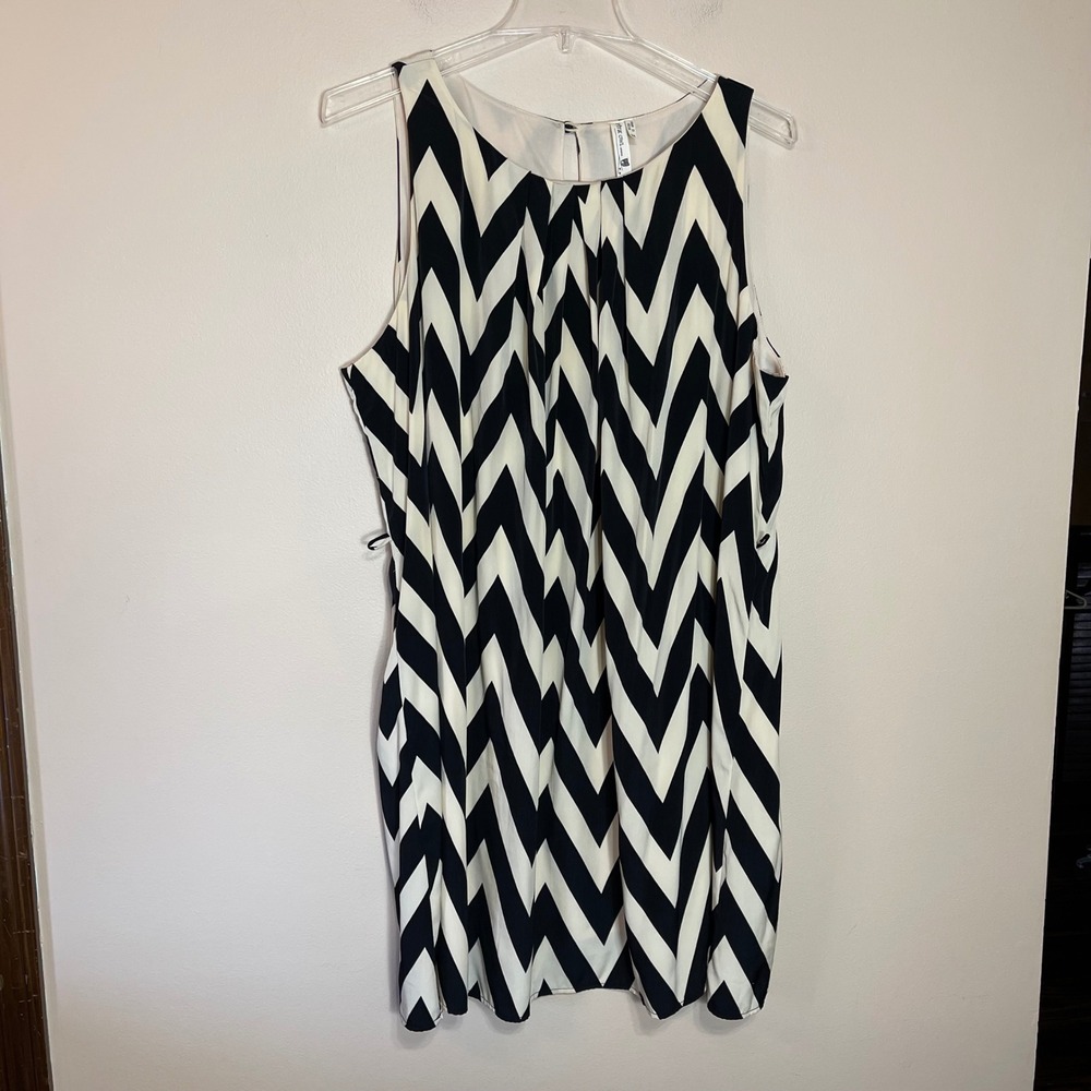 Pink Owl Apparel Black Ivory Chevron Shift Dress Sleeveless 3X